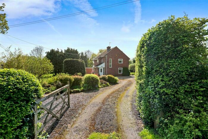 3 Bedroom Detached House For Sale In Lower Broadheath, Worcester, Worcestershire, WR2