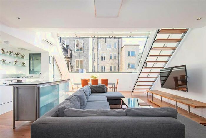 3 Bedroom Flat To Rent In Dean Street, London, W1D