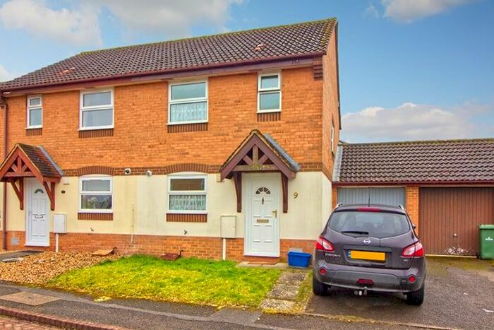 3 Bedroom Semi-Detached House To Rent In Nova Lodge, Emerson Valley, Milton Keynes, MK4