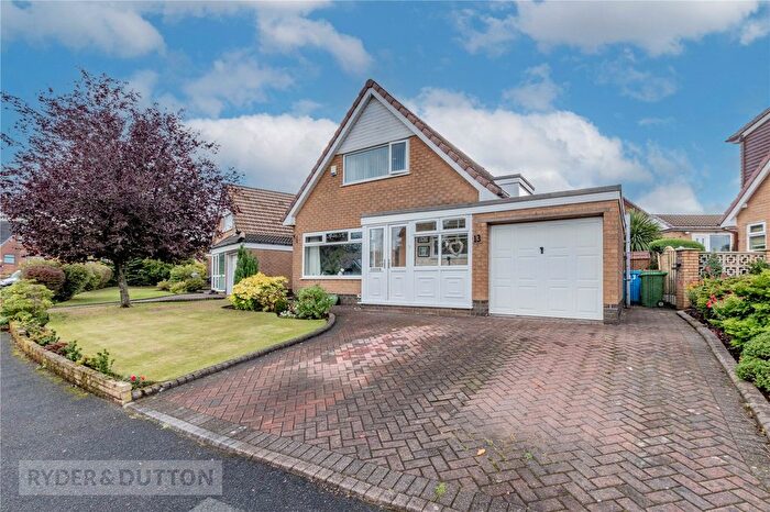 2 Bedroom Detached House For Sale In Cathedral Road, Chadderton, Oldham, OL9