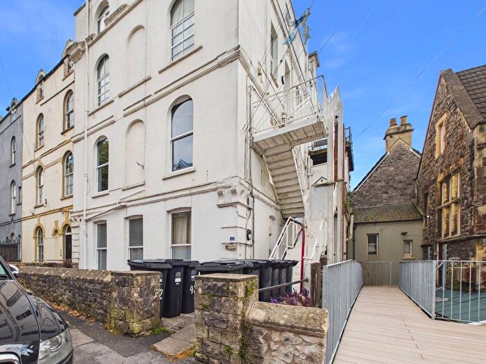 2 Bedroom Flat For Sale In South Road, Weston-Super-Mare, BS23