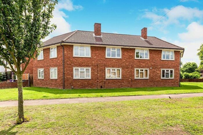 1 Bedroom Maisonette To Rent In Strathmore Court, Strathmore Avenue, Hitchin, Hertfordshire SG5