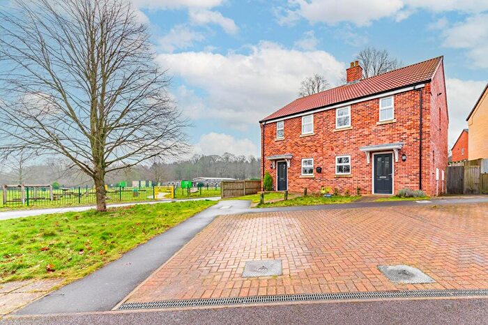 3 Bedroom Semi Detached House For Sale In Old Hall Road, Little Plumstead, NR13