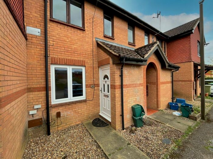 1 Bedroom Ground Maisonette To Rent In Pettingrew Close, Walnut Tree, MK7