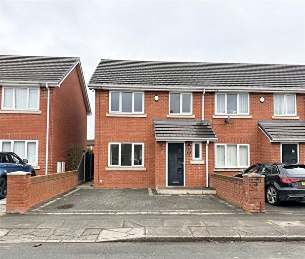 3 Bedroom End Terrace House For Sale In Cecil Street, Leigh, WN7