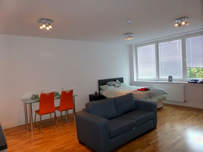 Studio To Rent In Exeter Road, Newmarket, CB8