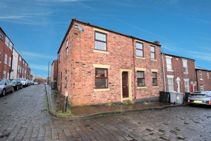 2 Bedroom Terraced House To Rent In Barnett Street, Macclesfield, SK11