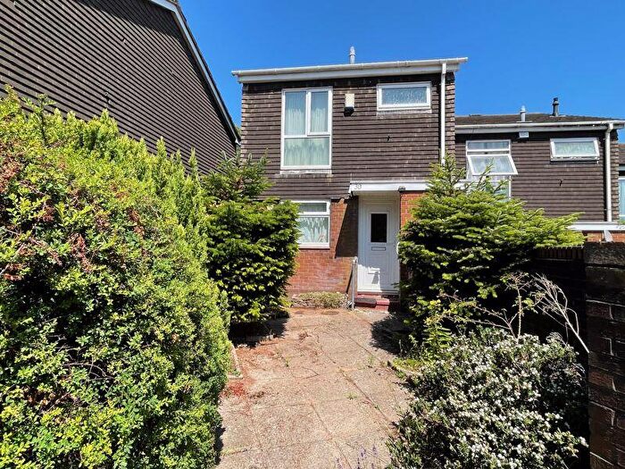 2 Bedroom Terraced House For Sale In Betsham Close, Kingstanding, Birmingham, B44