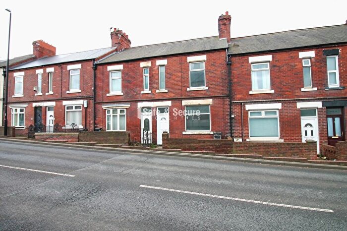 2 Bedroom Terraced House To Rent In Boult Terrace, Shiney Row, DH4