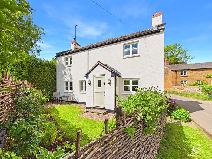 4 Bedroom Detached House For Sale In Ridlington Road, Preston, LE15
