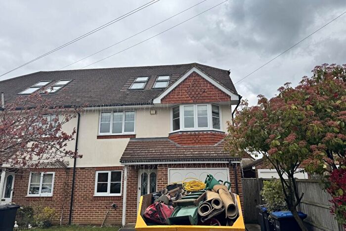 5 Bedroom Town House To Rent In Grange Road, Addlestone, Surrey, KT15