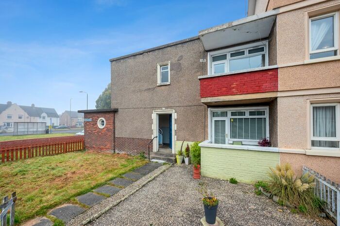 2 Bedroom Flat To Rent In Portal Road, Grangemouth, Stirling, FK3