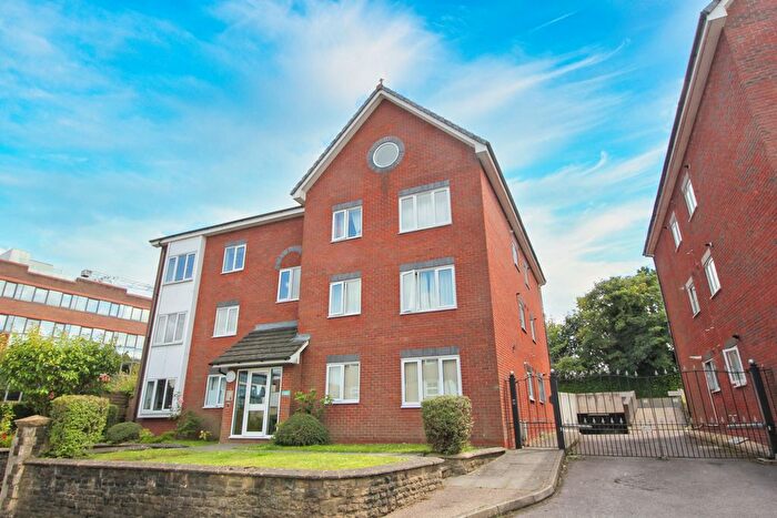 1 Bedroom Flat To Rent In Chapel Road, Redhill, RH1