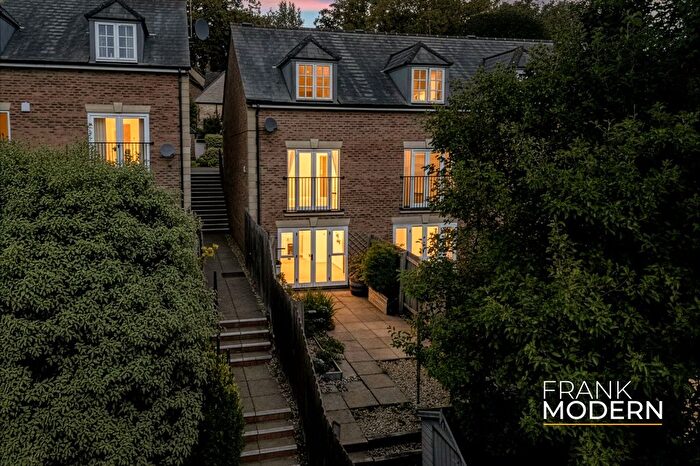 3 Bedroom Semi Detached House For Sale In Spring Back Way, Uppingham, LE15