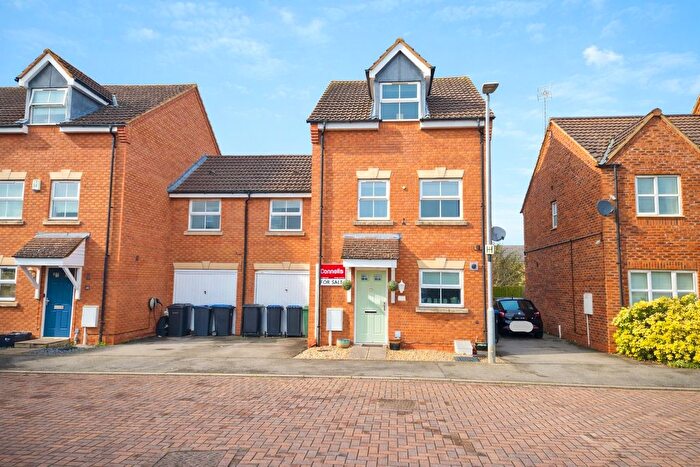 4 Bedroom Semi-Detached House For Sale In Haddonian Road, Market Harborough, LE16