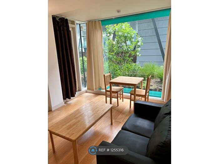 1 Bedroom Flat To Rent In Cardinal Building, Hayes, UB3