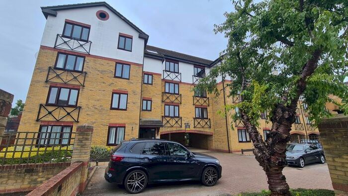 2 Bedroom Flat To Rent In Admiral House, Viersen Platz, Peterborough, PE1