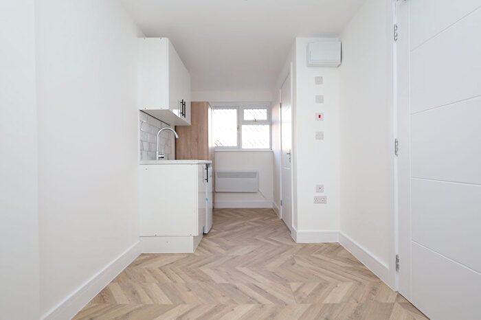 Studio To Rent In Cordingley Road, Ruislip, HA4