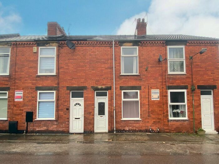 2 Bedroom Terraced House To Rent In Grove Road, Chesterfield S41