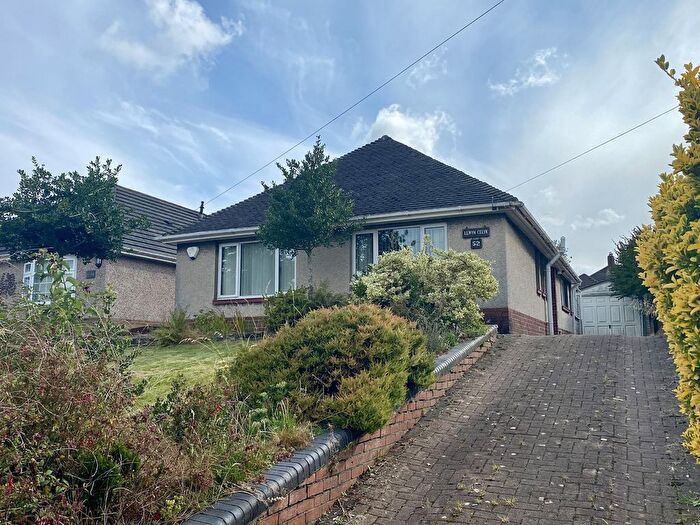 3 Bedroom Detached Bungalow For Sale In Frederick Place, Llansamlet, Swansea., SA7