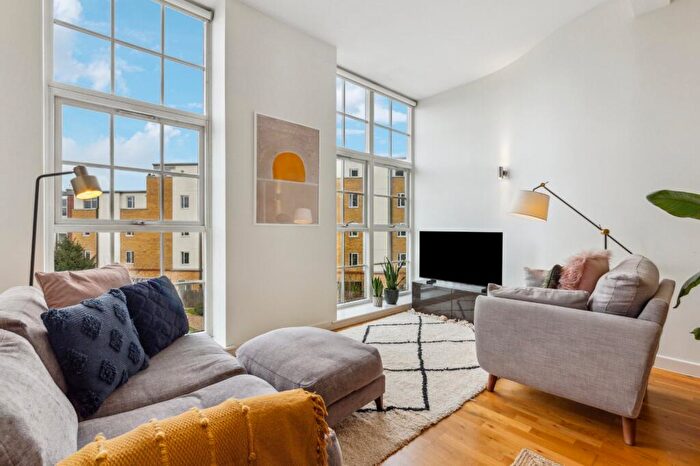 1 Bedroom Flat To Rent In Enfield Road, De Beauvoir Town, N1