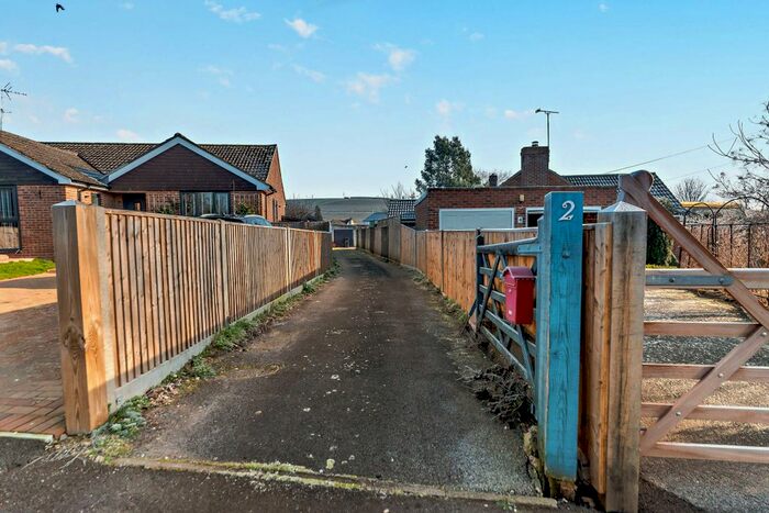 4 Bedroom Detached Bungalow For Sale In Ref: Pp - Millers Field, Great Shefford, RG17