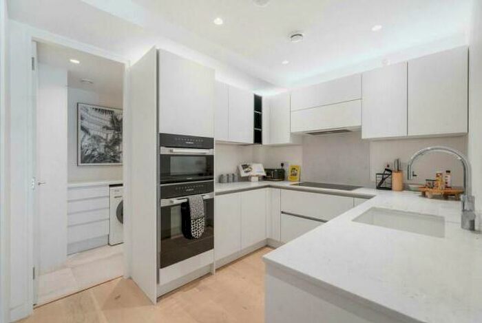 4 Bedroom Terraced House To Rent In London, London, NW5