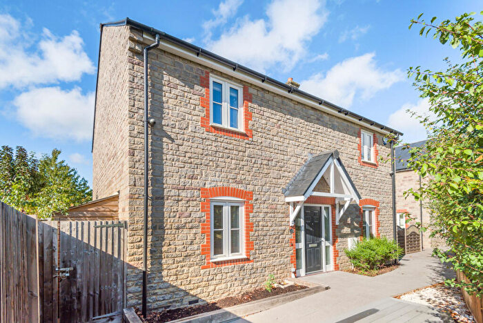 4 Bedroom Detached House For Sale In The Burltons, Wotton-under-edge, GL12