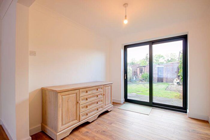 3 Bedroom Terraced House For Sale In Cunningham Avenue, Enfield, EN3