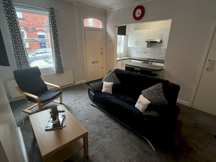 3 Bedroom Terraced House To Rent In Granby Place, LS6