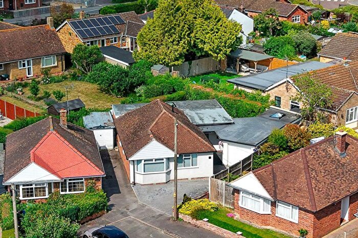 4 Bedroom Bungalow For Sale In Sunnycroft Close, Bishops Cleeve, Cheltenham, GL52