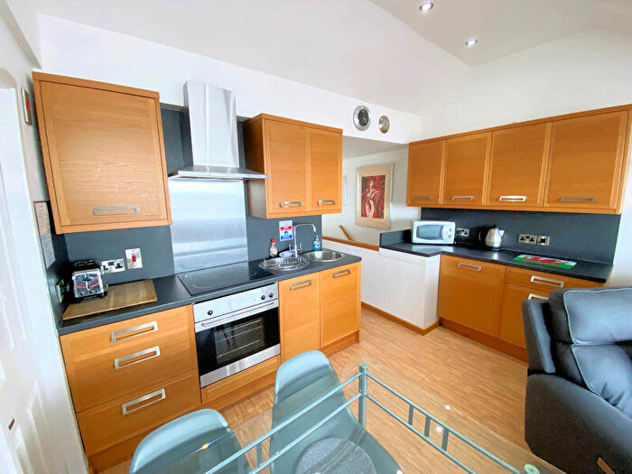 1 Bedroom Apartment For Sale In Otago Glandovey Terrace, LL35