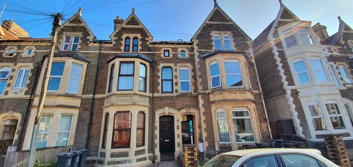 1 Bedroom Apartment To Rent In Connaught Road, Cardiff, CF24