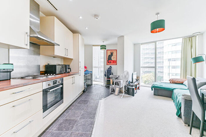 1 Bedroom Flat For Sale In Tennyson Apartments, Croydon, CR0