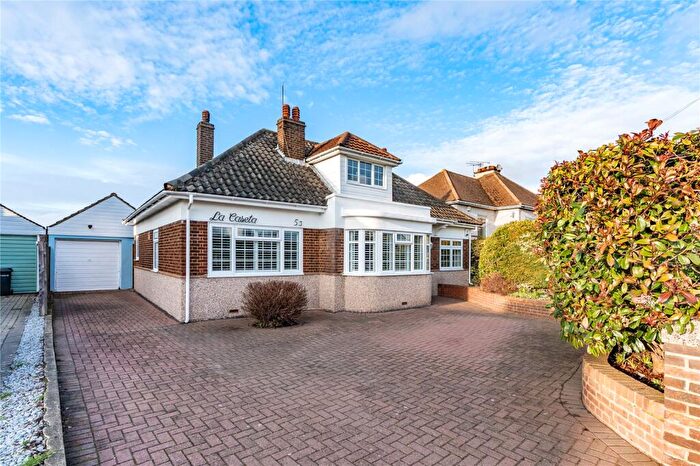 3 Bedroom Detached House For Sale In Pine Avenue, Gravesend, Kent, DA12