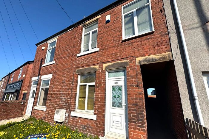 3 Bedroom Terraced House To Rent In Derby Road, Chesterfield, S40