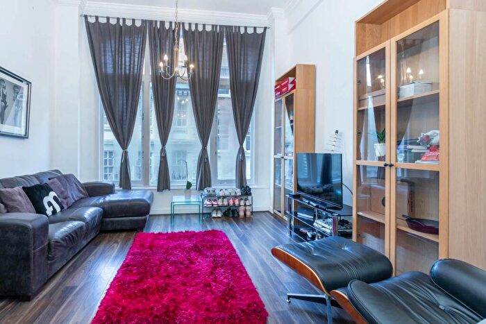 2 Bedroom Apartment To Rent In Essex House, Temple Street, B2