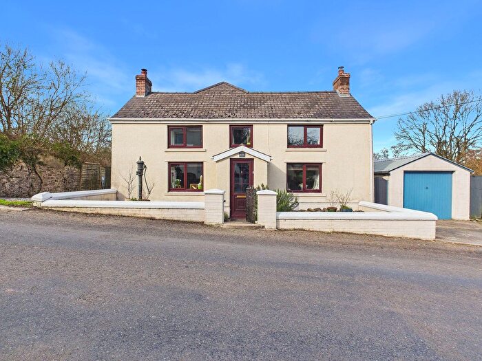 4 Bedroom Detached House For Sale In St. Clears, Carmarthen, SA33