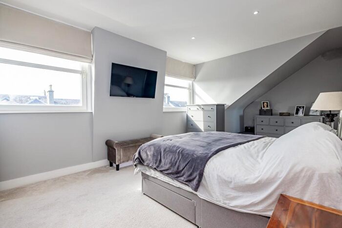 4 Bedroom Flat To Rent In Hartington Road, Upper Flat, AB10