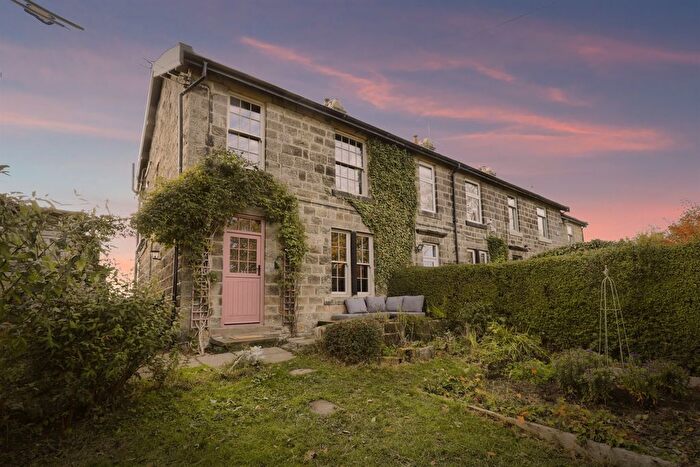 4 Bedroom End Terrace House For Sale In Dennison Terrace, North Rigton, Leeds, LS17