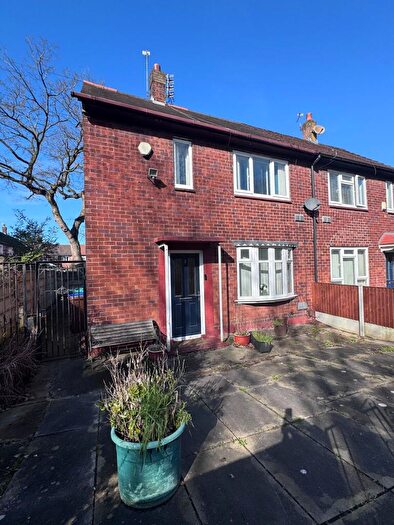 2 Bedroom Semi Detached House For Sale In Falkirk Walk, Manchester, M23