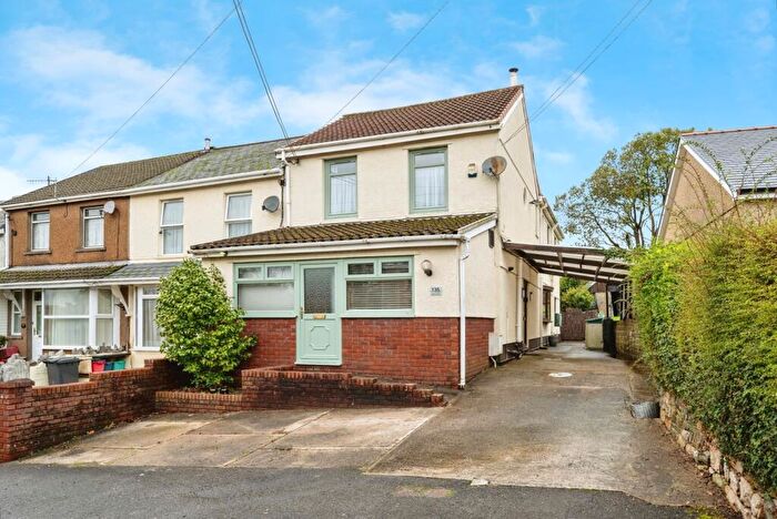 5 Bedroom End Of Terrace House For Sale In Brecon Road, Ystradgynlais, Powys, SA9