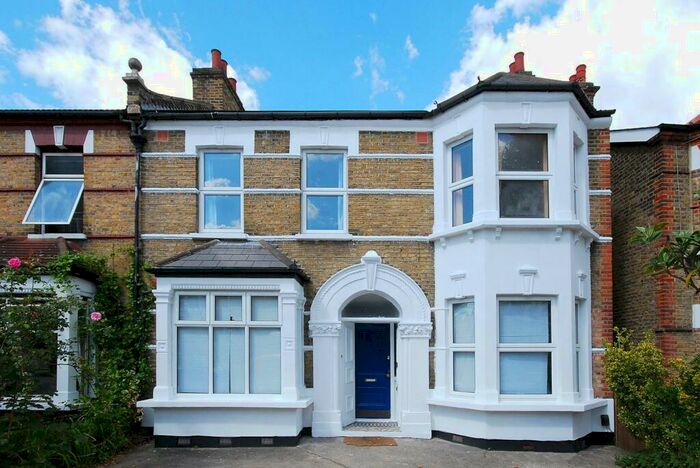 8 Bedroom Semi-Detached House To Rent In Barry Road, East Dulwich, London, SE22