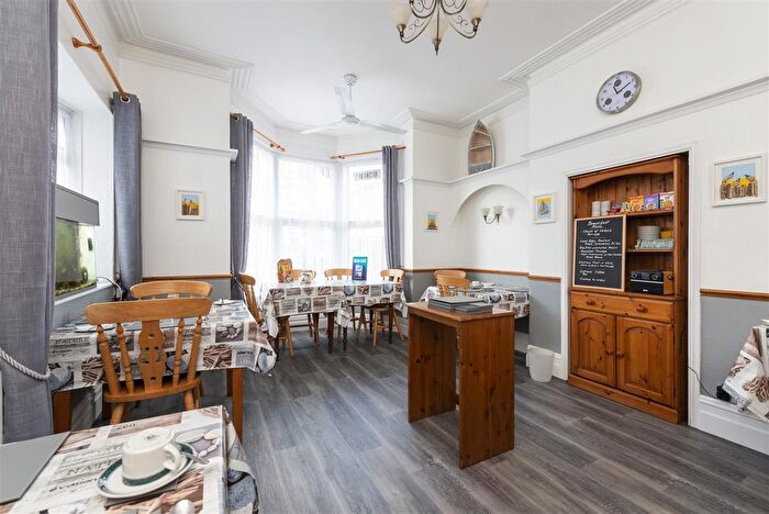 10 Bedroom Hotel For Sale In Kirtleton Avenue, Weymouth, DT4