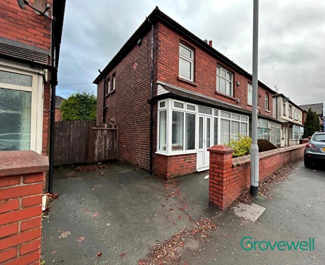 3 Bedroom Semi-Detached House To Rent In Bury New Road, Whitefield, Manchester, M45