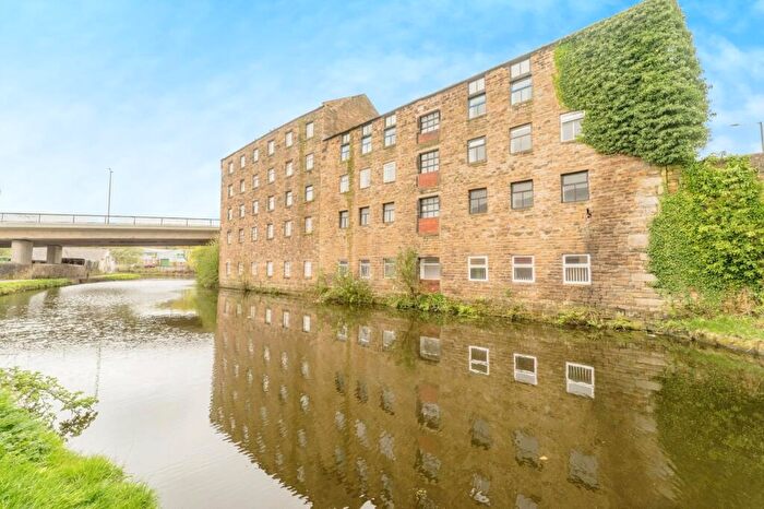 2 Bedroom Apartment For Sale In Healey Wood Road, Burnley, Lancashire, BB11