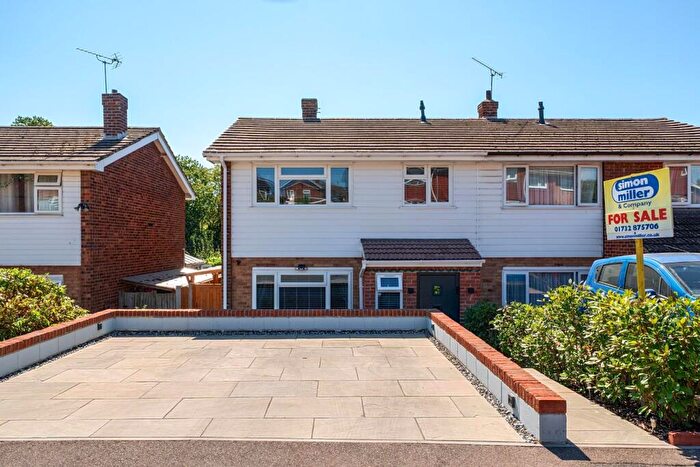 3 Bedroom Semi Detached House For Sale In Heron Road, Larkfield, ME20