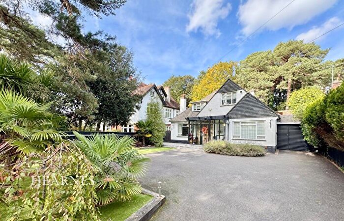 4 Bedroom Detached House For Sale In Queens Park Avenue, Queens Park, Bournemouth, BH8