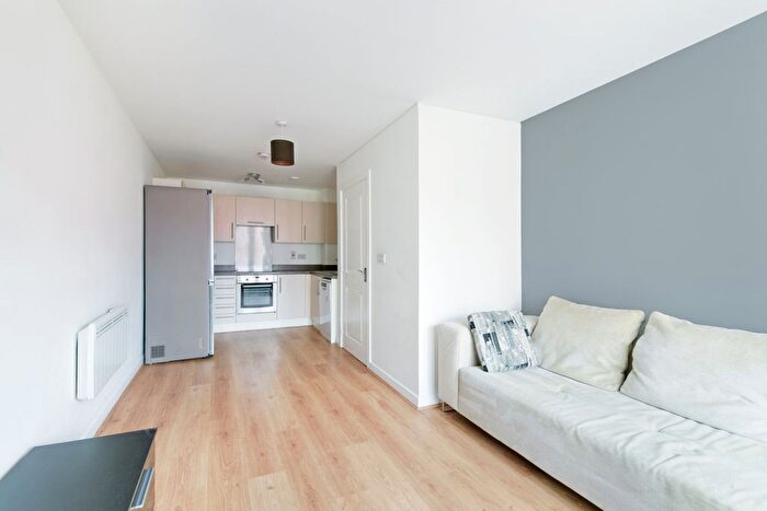 1 Bedroom Flat For Sale In Field House, , Schoolgate Drive, Morden, SM4