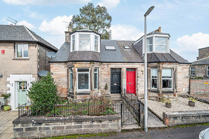3 Bedroom Semi-detached Villa For Sale In Balgonie Place, Markinch, KY7
